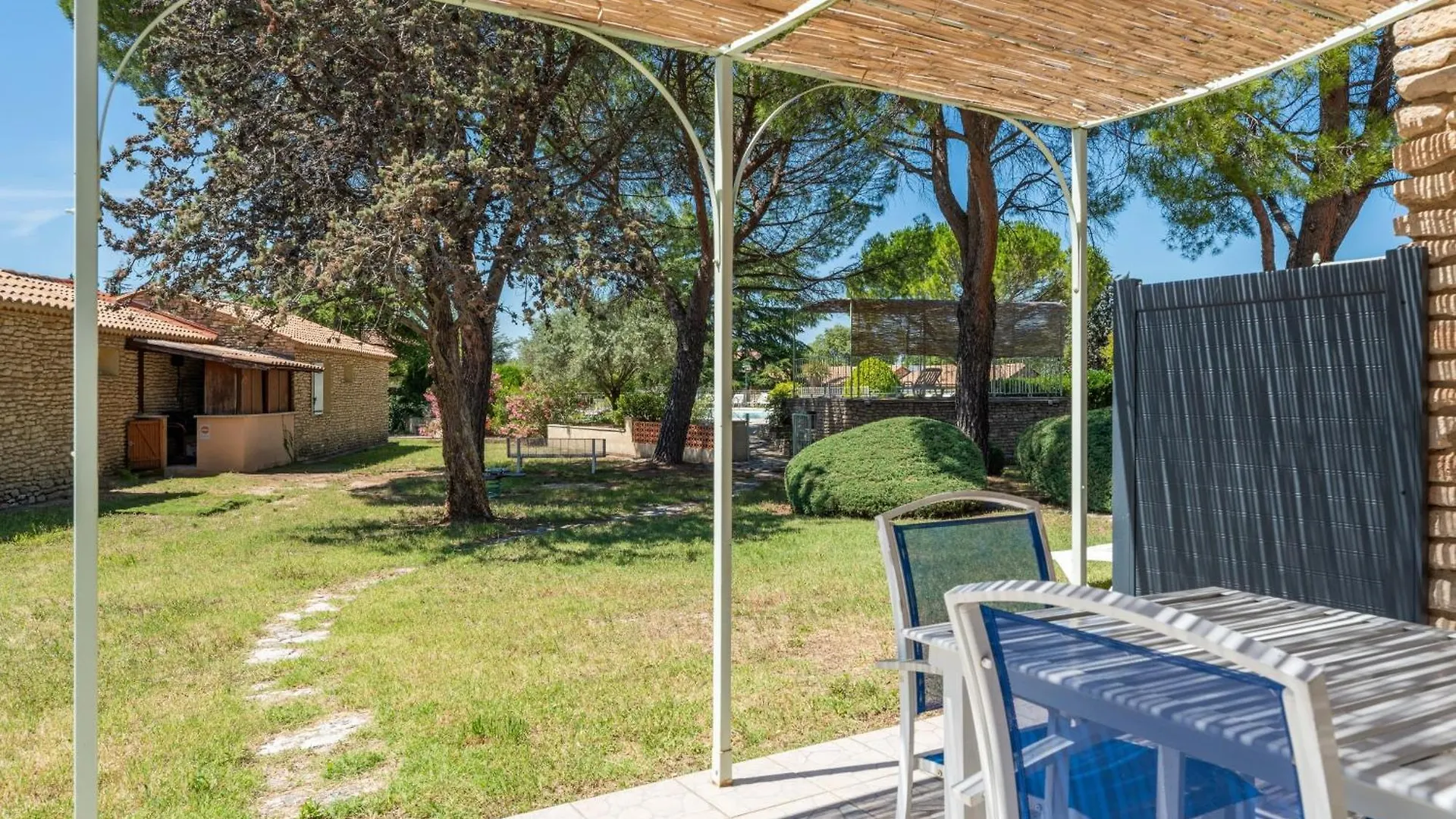 Holiday home Charming Stone House In A Tourist Residence La Roque-sur-Pernes