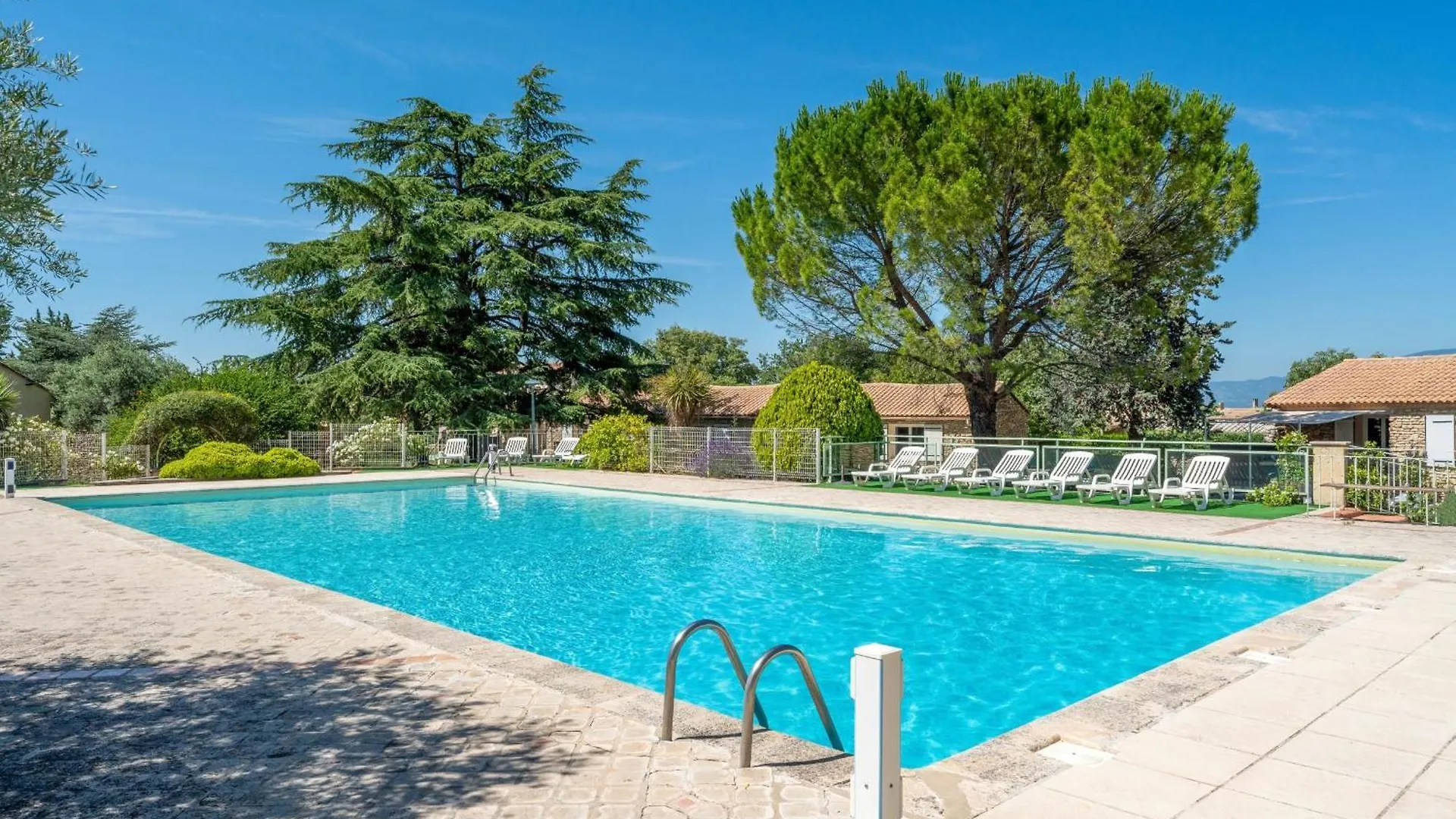 Charming Stone House In A Tourist Residence La Roque-sur-Pernes 0*,